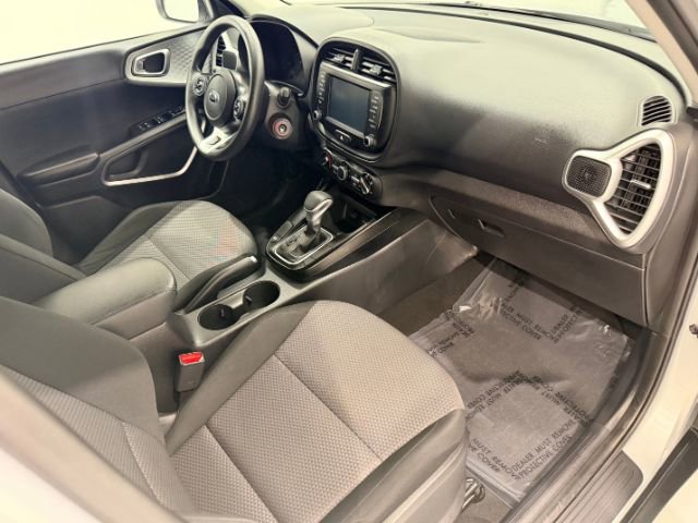 Used 2020 Kia Soul LX FWD image 30