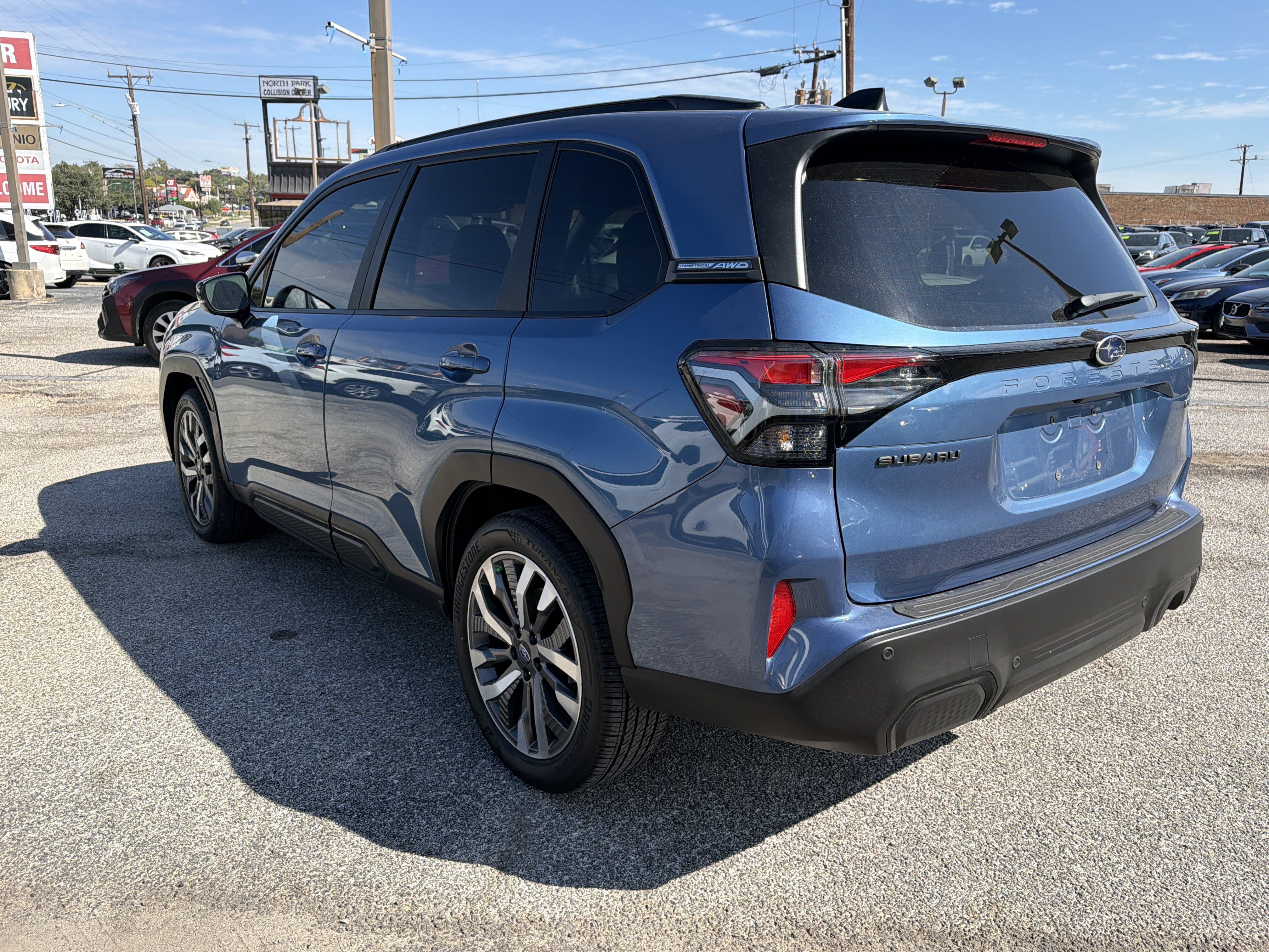 Certified 2025 Subaru Forester Touring AWD/4WD image 5