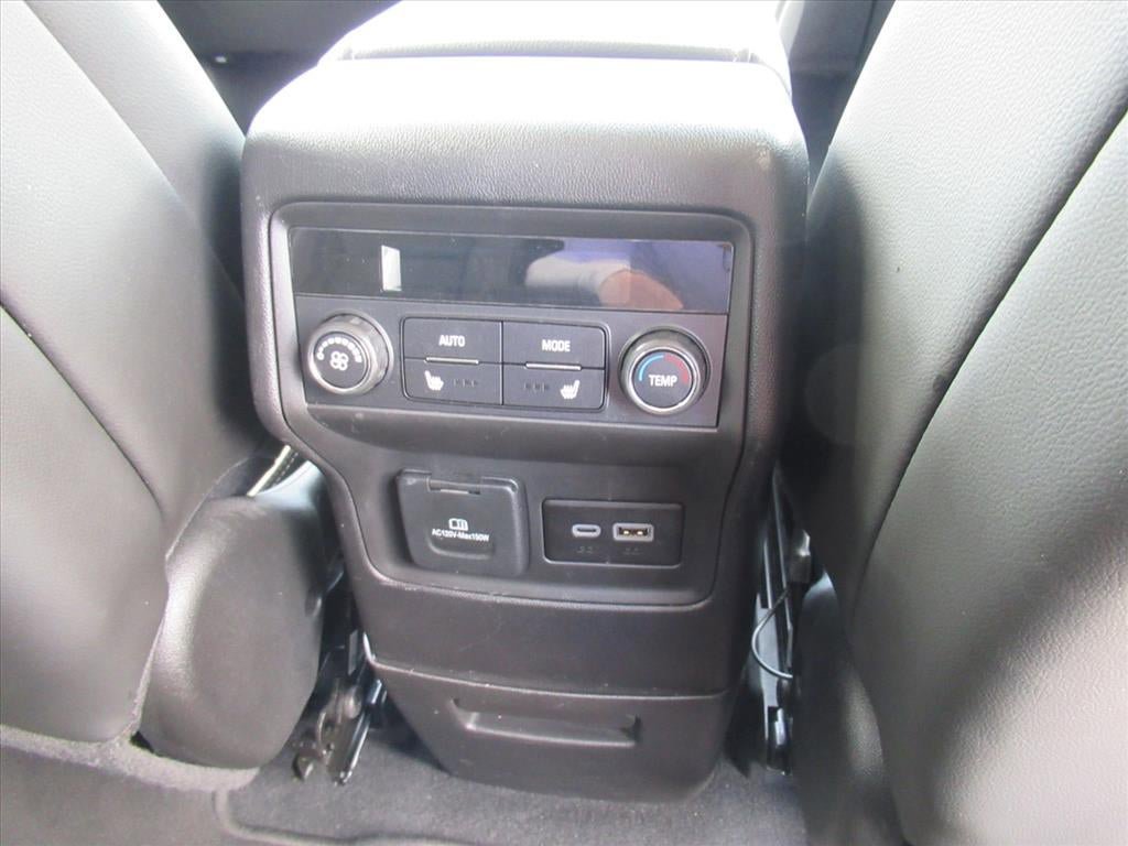 Used 2023 GMC Acadia Denali AWD/4WD image 32