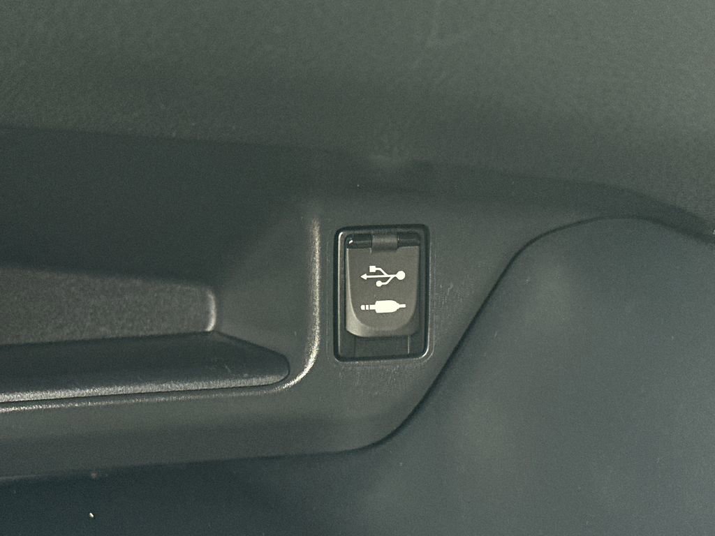 Used 2019 Toyota C-HR LE FWD image 29