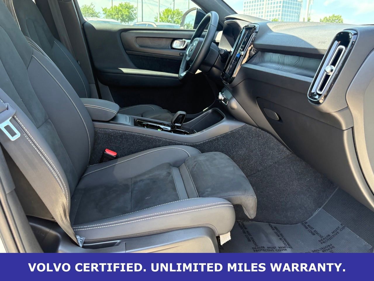 Certified 2023 Volvo C40 P8 Recharge Plus AWD/4WD image 31