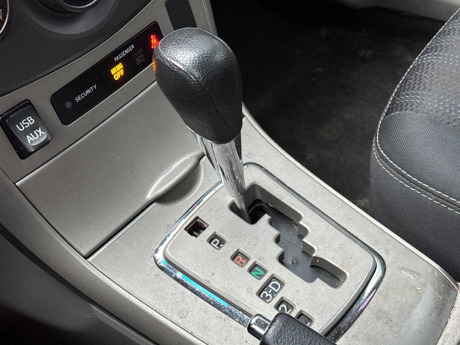 Used 2013 Toyota Corolla LE image 17