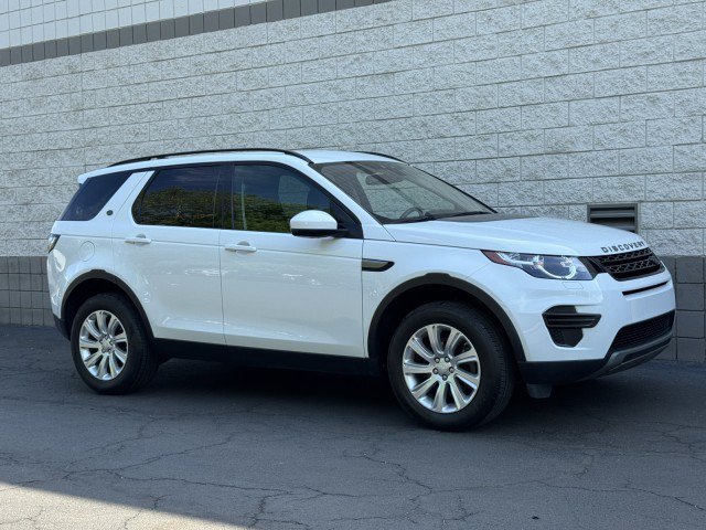 Used 2018 Land Rover Discovery Sport SE AWD/4WD image 4