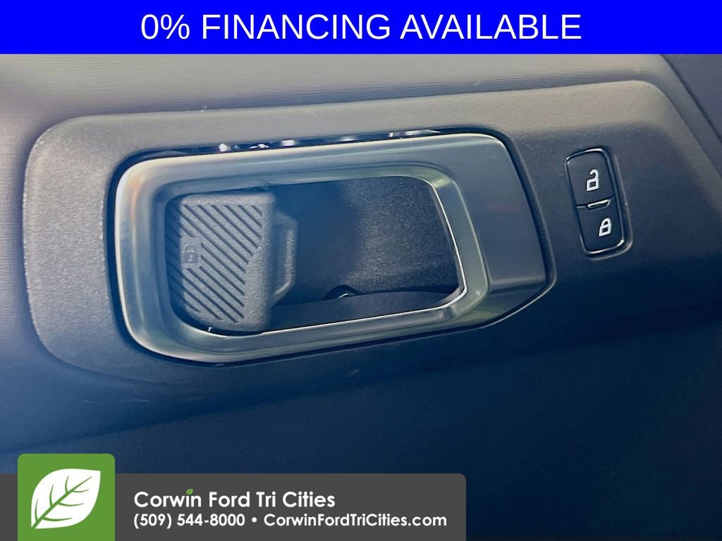 New 2025 Ford Bronco Outer Banks w/ Sasquatch Package image 12