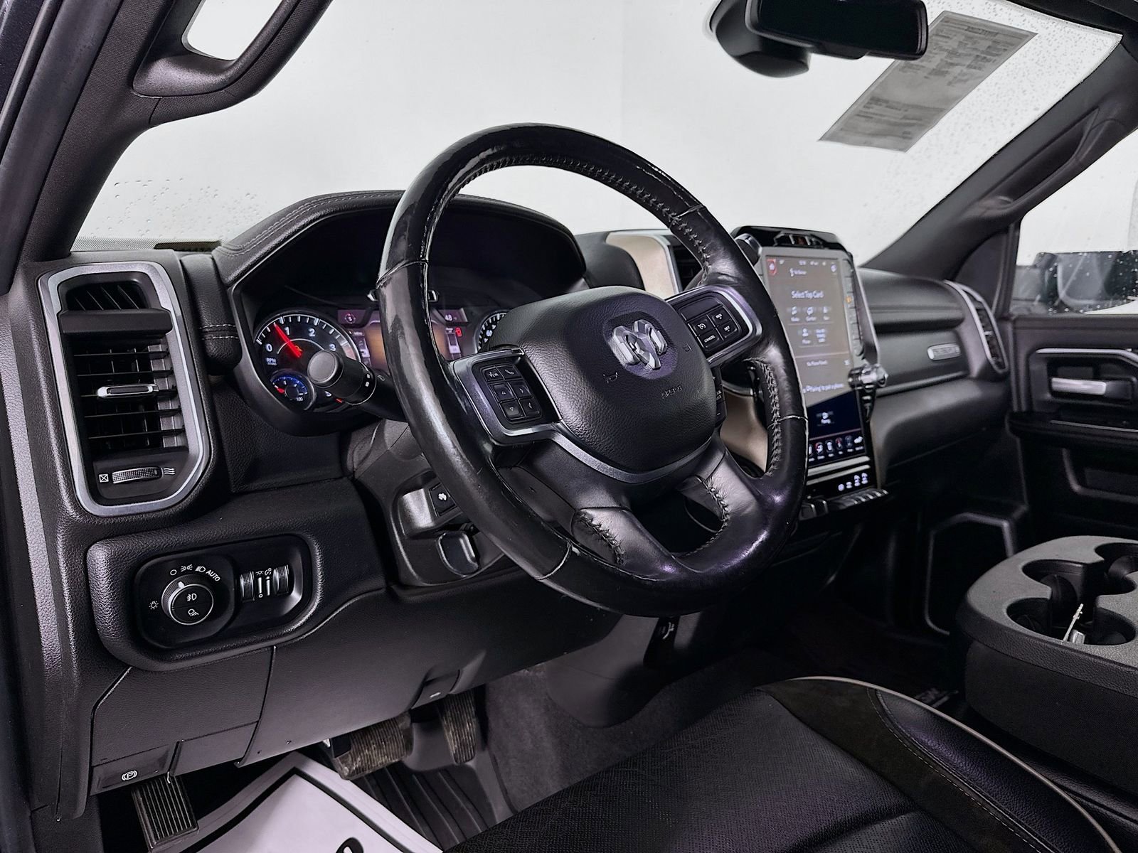 Used 2019 RAM 3500 Laramie AWD/4WD image 9