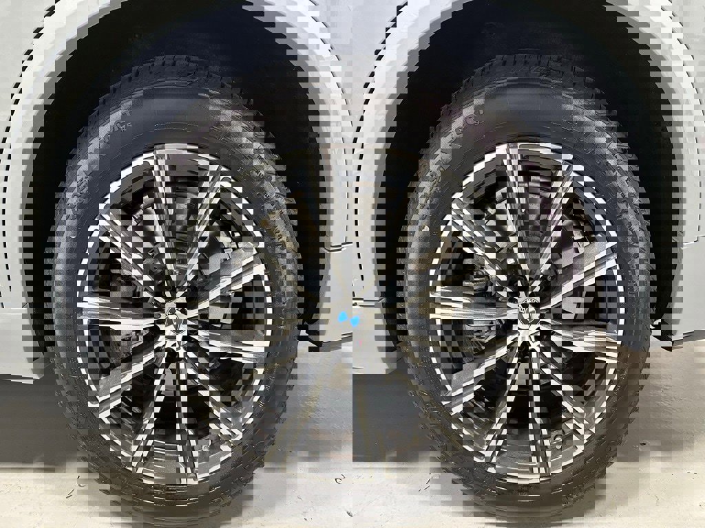 Used 2026 BMW X5 xDrive50e image 63