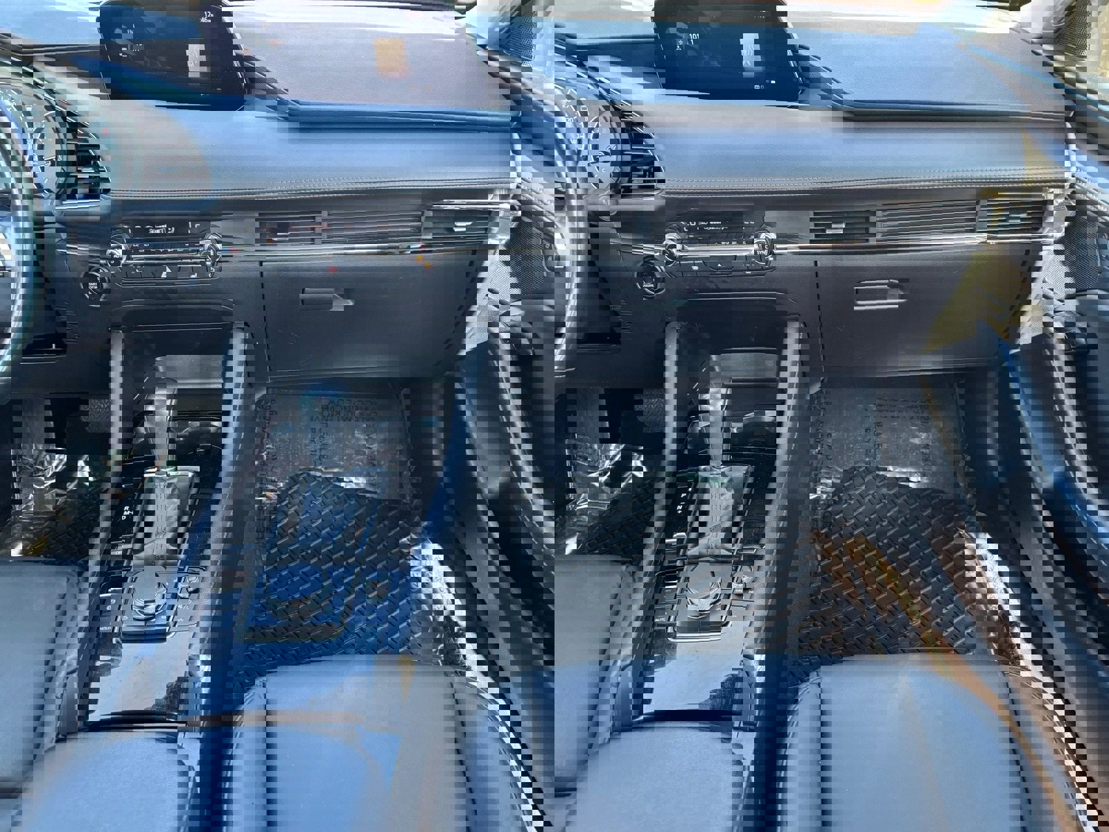 Used 2024 MAZDA MAZDA3 s image 17