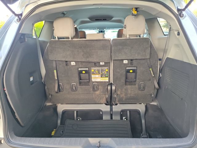 Used 2021 Toyota Sienna LE FWD image 5