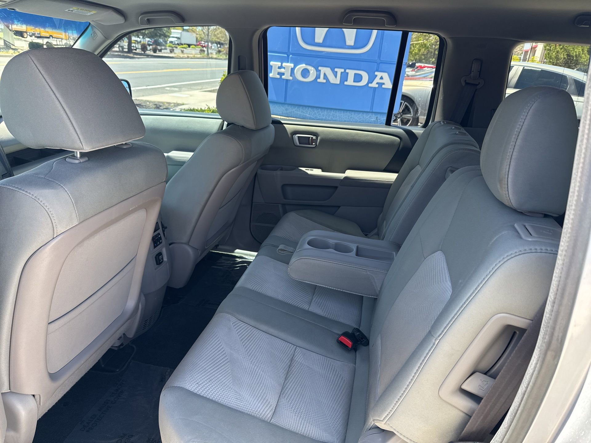 Used 2015 Honda Pilot LX image 24