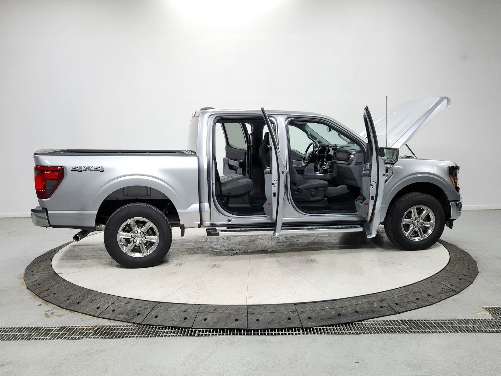 Used 2024 Ford F150 XLT w/ Mobile Office Package AWD/4WD image 16