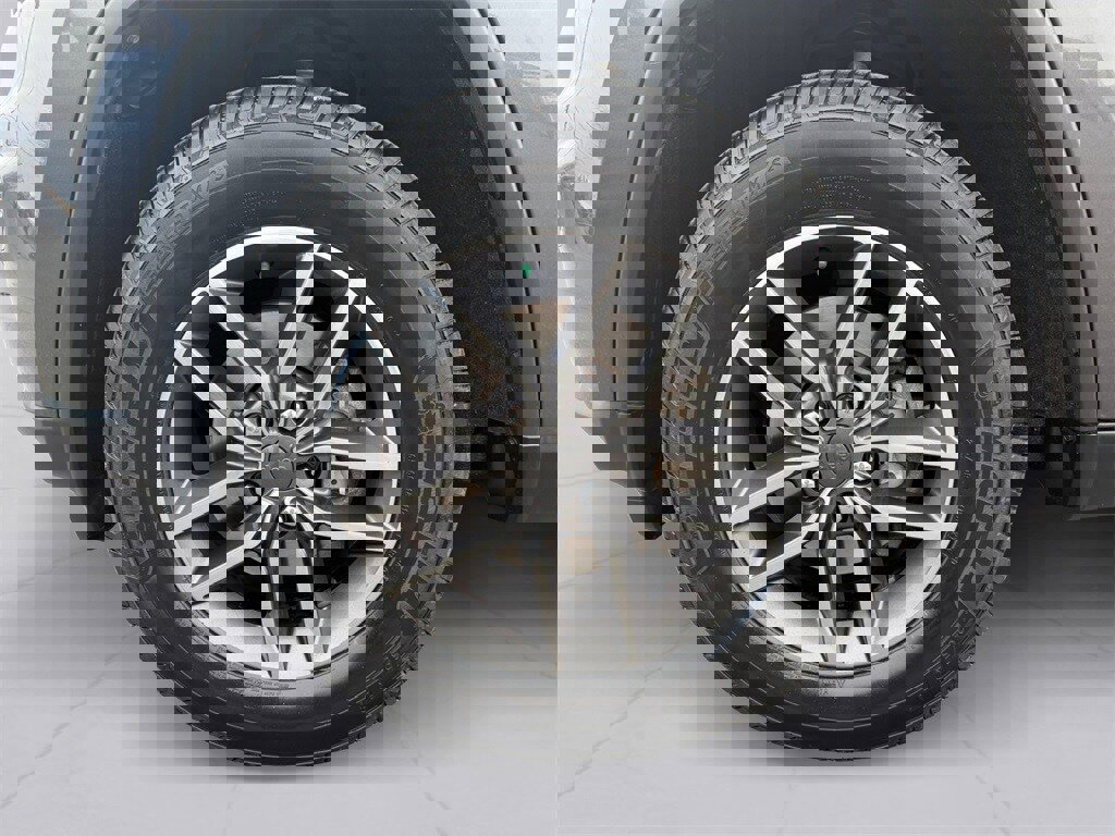 Used 2020 Jeep Grand Cherokee Limited w/ Luxury Group II image 9