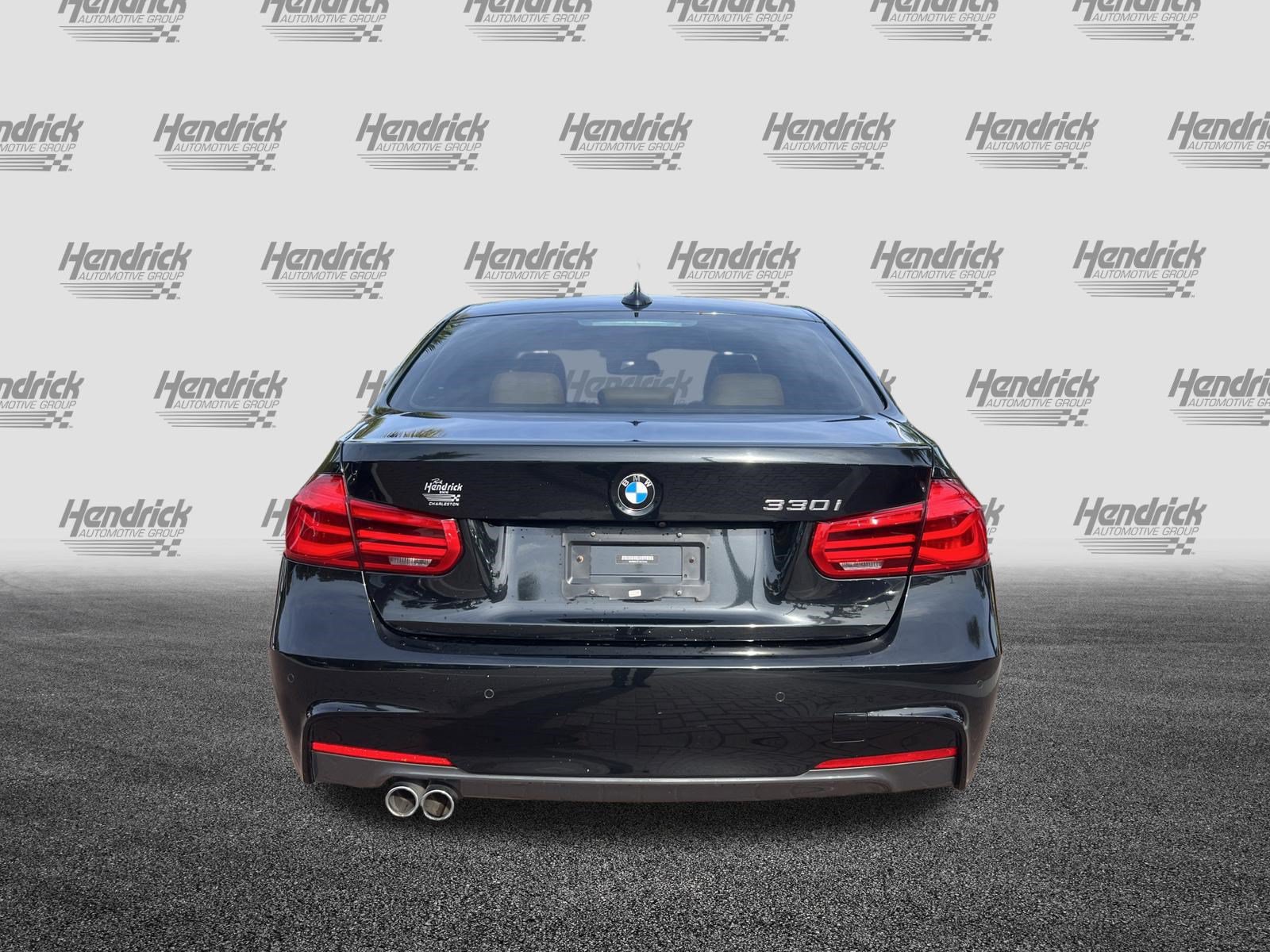 Used 2018 BMW 330i Sedan w/ M Sport Package RWD image 9