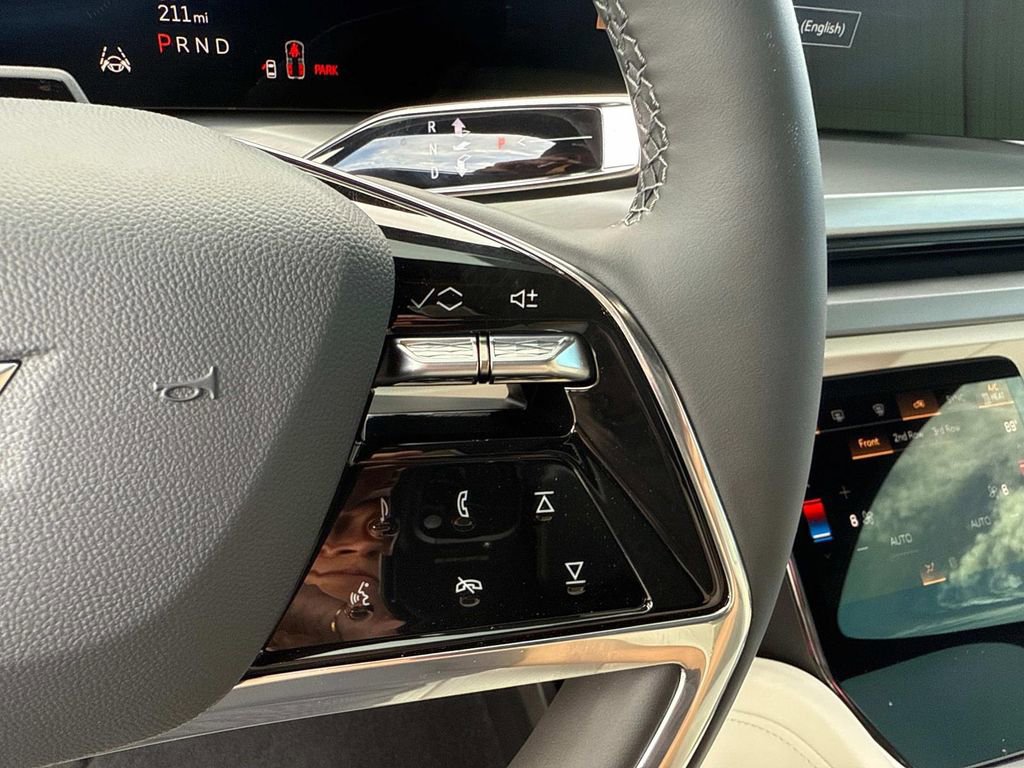New 2026 Cadillac Vistiq Luxury image 27