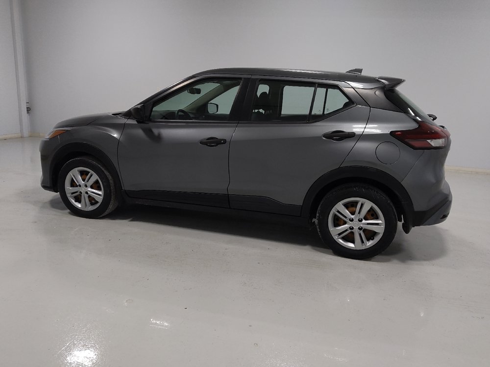 Used 2022 Nissan Kicks S w/ Interior Electronics Package FWD image 3