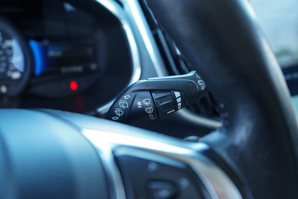 Used 2021 Ford Edge Titanium FWD image 26