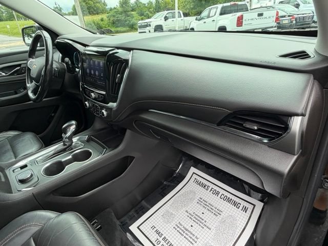 Used 2021 Chevrolet Traverse LT w/ LPO, Floor Liner Package AWD/4WD image 38