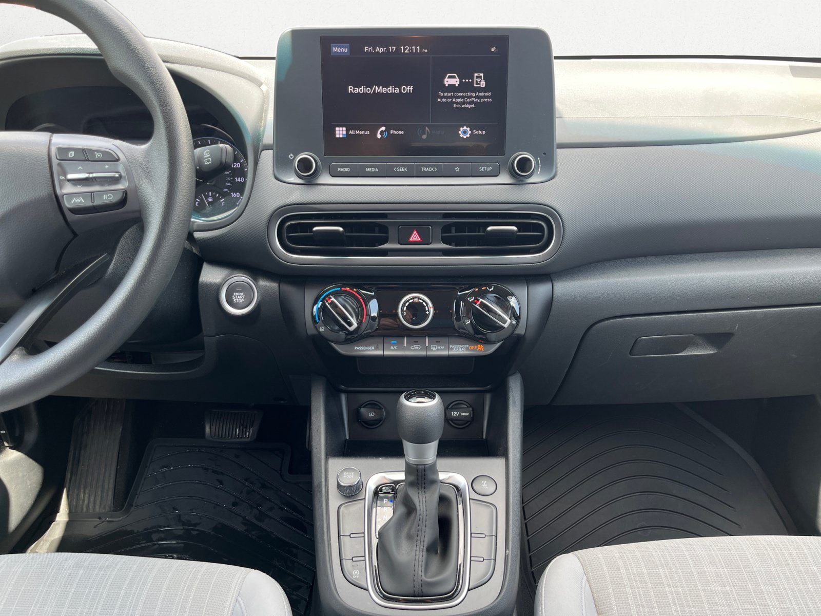 Certified 2023 Hyundai Kona SEL w/ Winter Weather Package AWD/4WD image 12