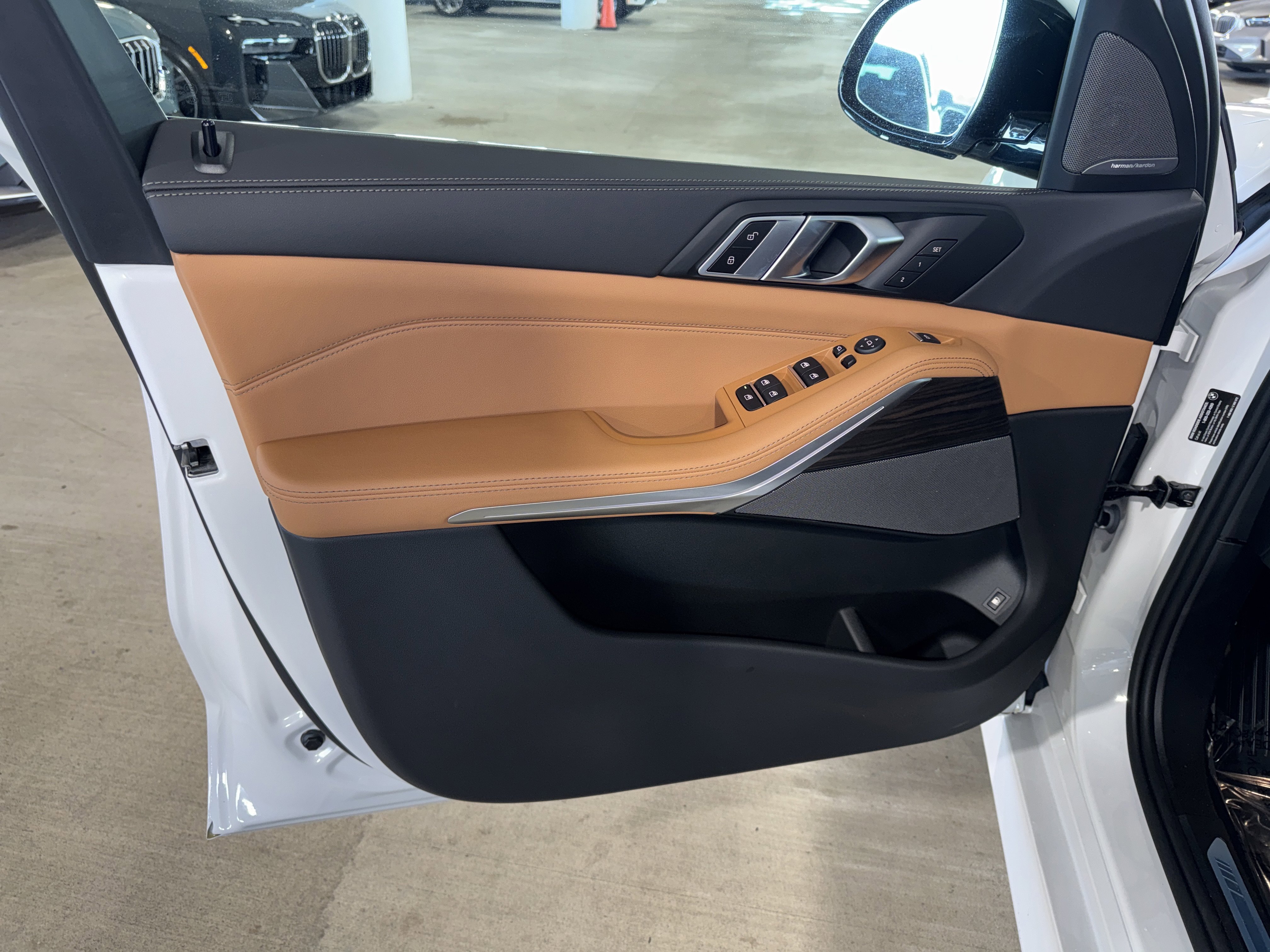 New 2026 BMW X5 xDrive50e w/ M Sport Package image 13