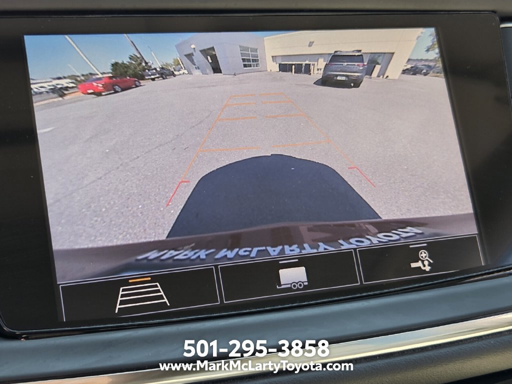 Used 2021 Buick Enclave Essence w/ Sound and Sites Package FWD image 20