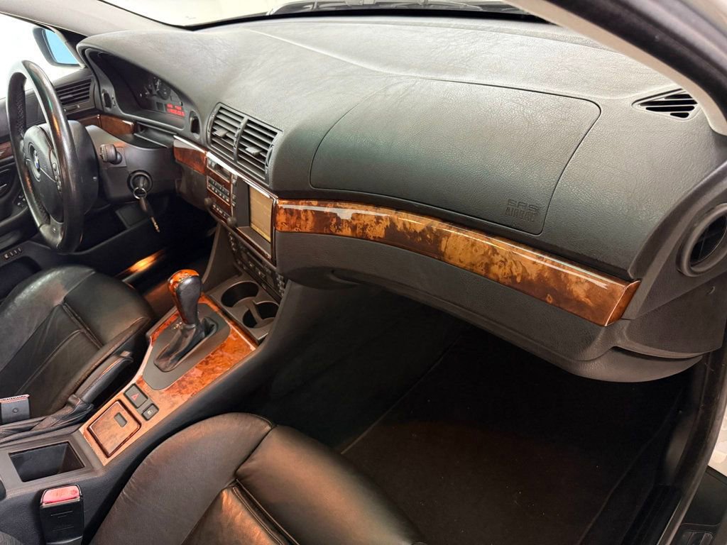 Used 2000 BMW 540i Sedan image 56