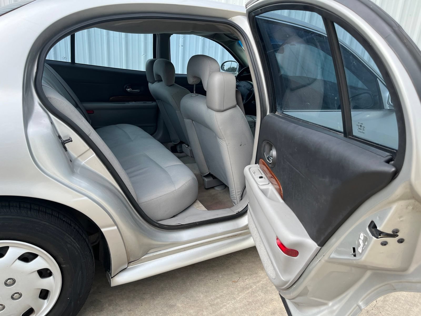 Used 2004 Buick Le Sabre Custom FWD image 12