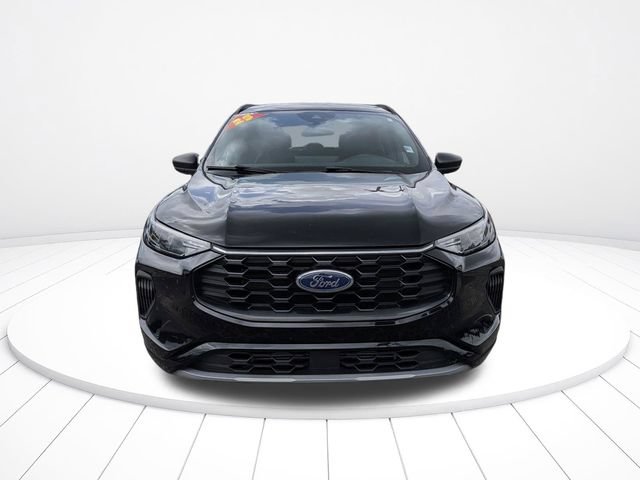 Used 2023 Ford Escape ST-Line w/ Tech Pack #1 FWD image 8
