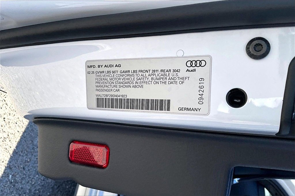 Used 2025 Audi A6 Premium Plus w/ Driver Assistance Package image 30
