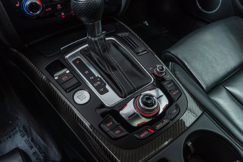 Used 2013 Audi RS 5 Coupe w/ Audi MMI Navigation Plus Pkg AWD/4WD image 24