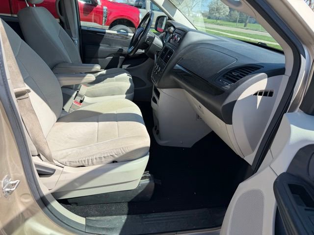 Used 2013 Dodge Grand Caravan SE image 19