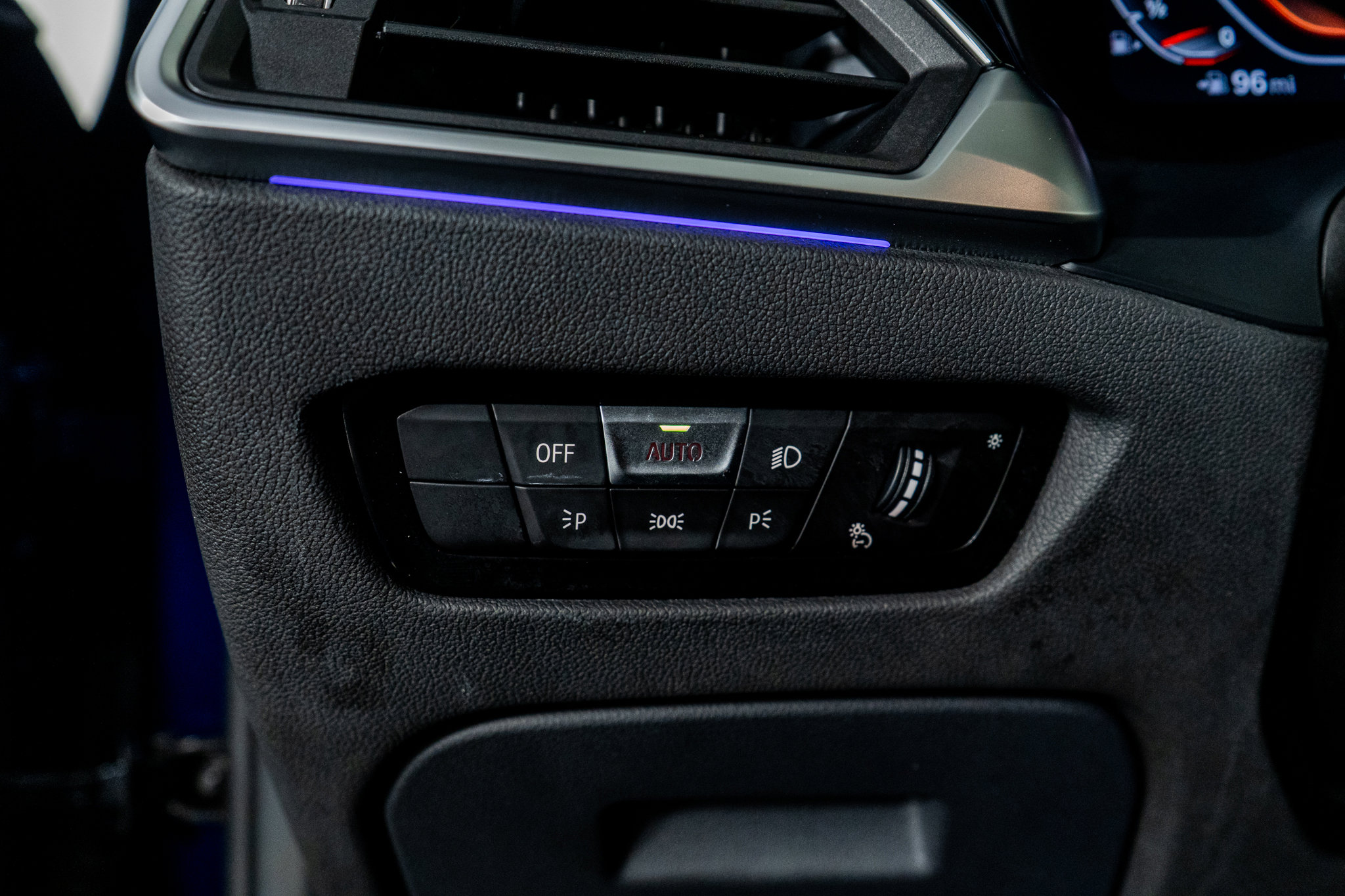 Used 2020 BMW 330i Sedan w/ Executive Package image 44