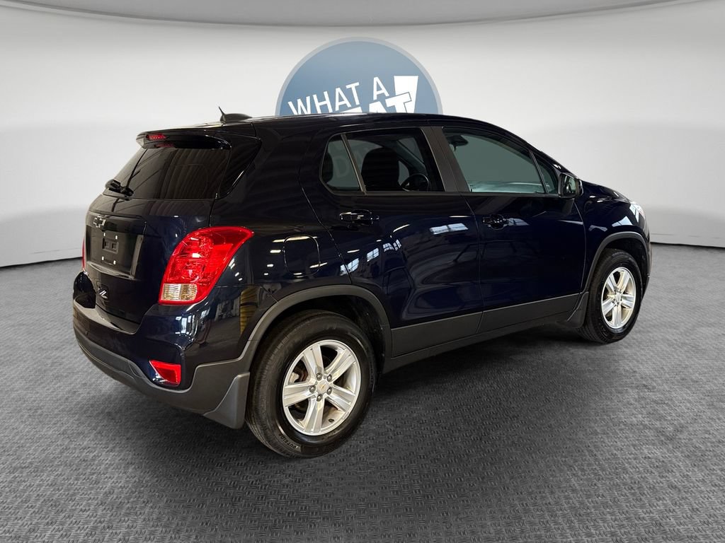 Used 2021 Chevrolet Trax LS w/ Tint and Cruise Package AWD/4WD image 3