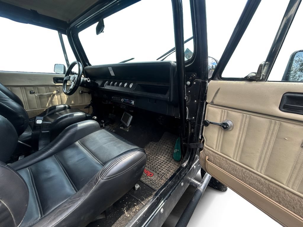 Used 1989 Jeep Wrangler Sahara AWD/4WD image 12