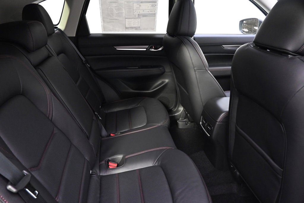 New 2025 MAZDA CX-5 Carbon Edition image 18