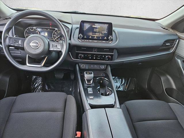 Used 2023 Nissan Rogue S image 16