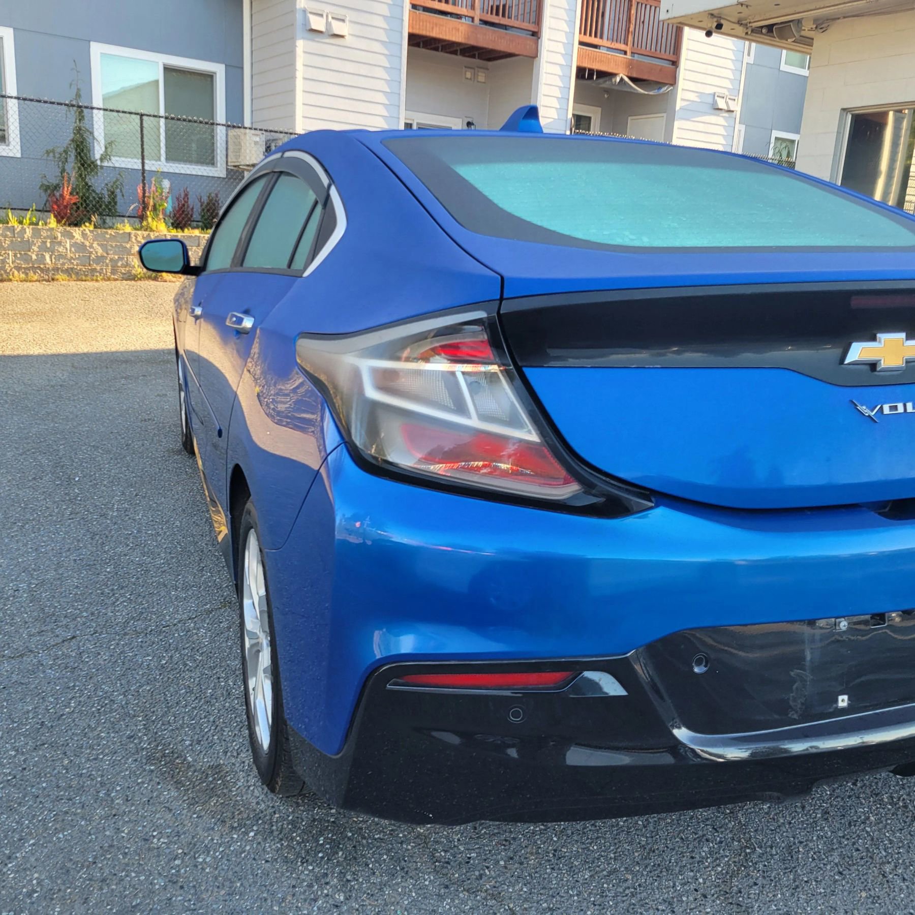 Used 2017 Chevrolet Volt Premier w/ Driver Confidence II Package image 6