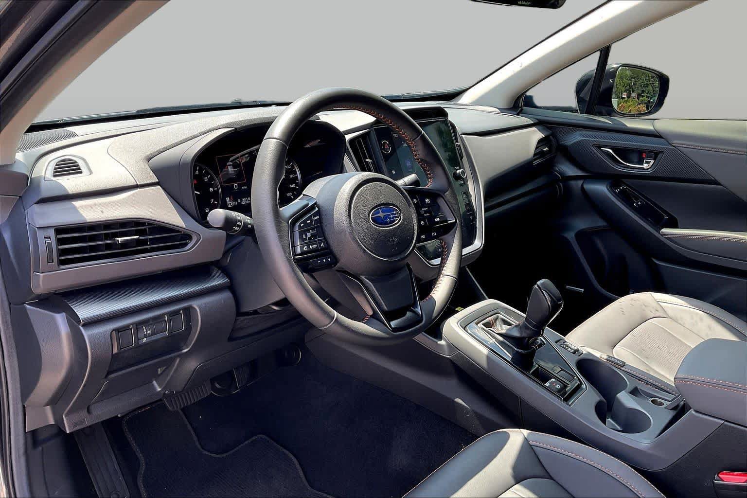 Used 2025 Subaru Crosstrek 2.5i Limited AWD/4WD image 35