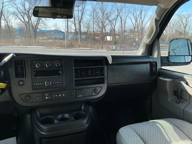 Used 2025 Chevrolet Express 3500 LT w/ LT Preferred Equipment Group image 18