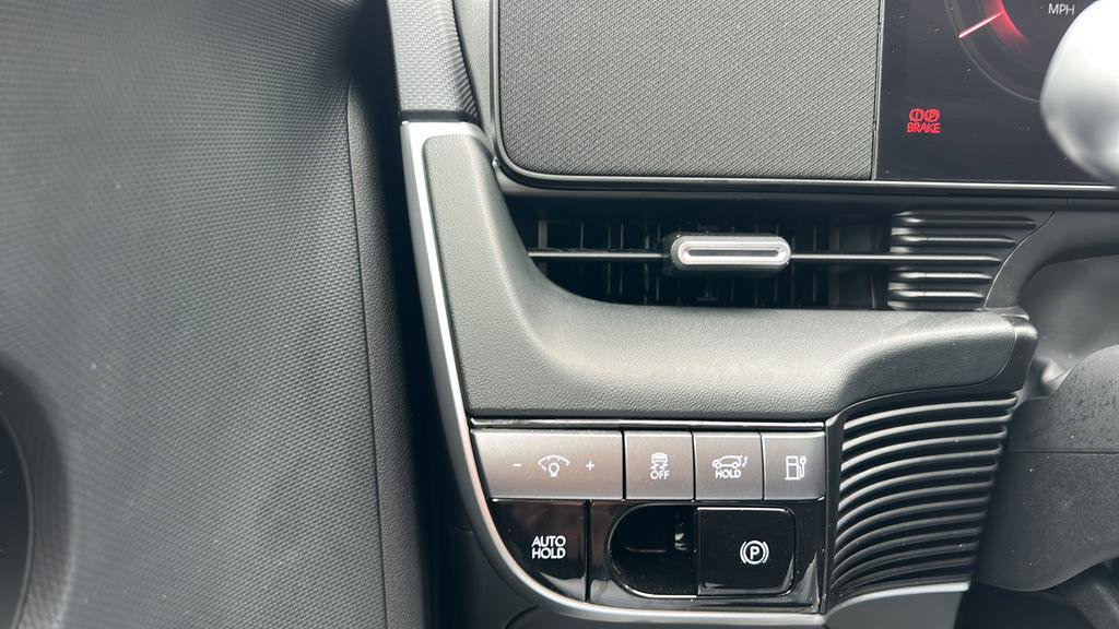 Certified 2025 Hyundai Ioniq 5 SEL image 21