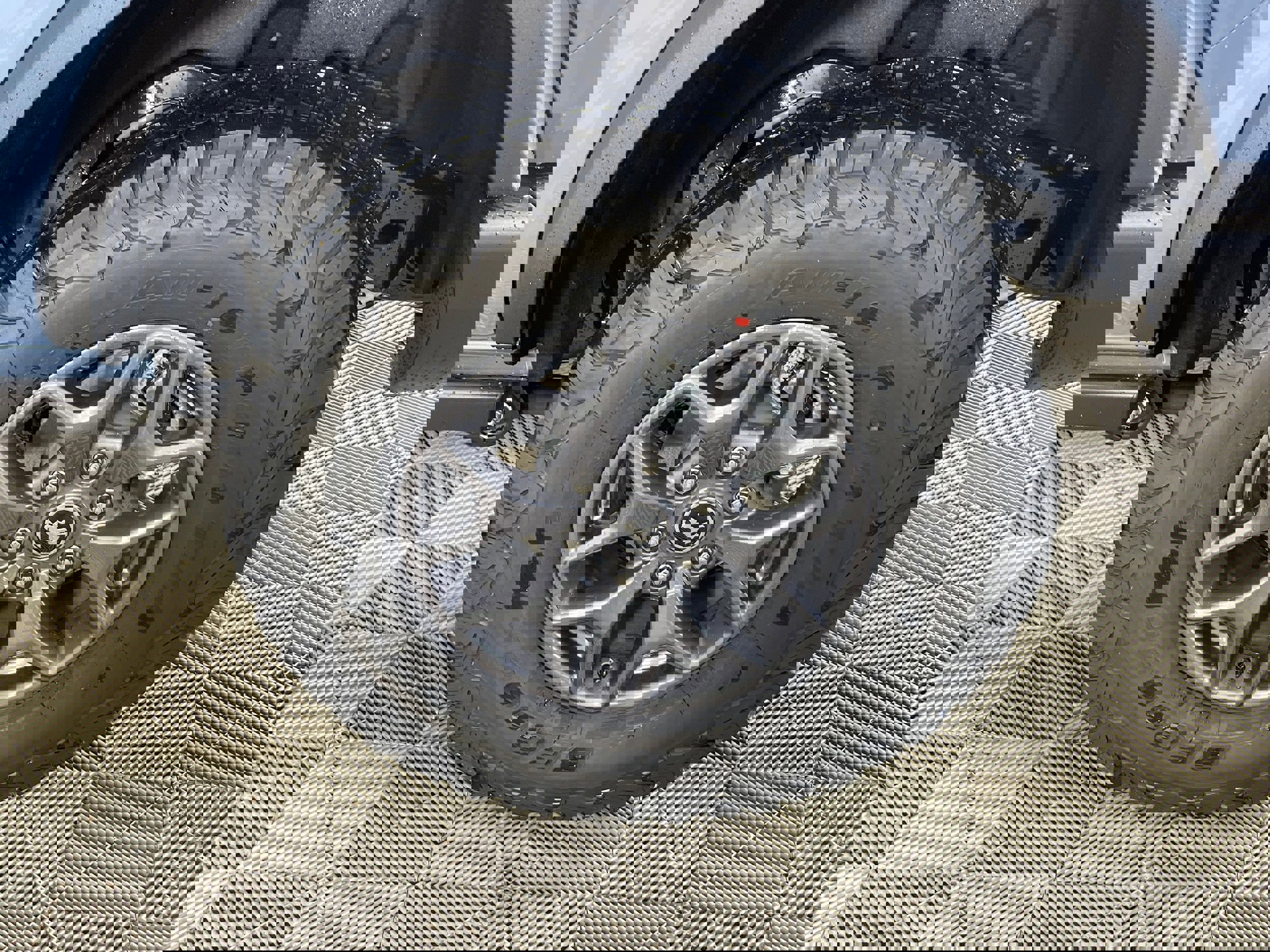 New 2025 Ford Bronco Badlands image 17