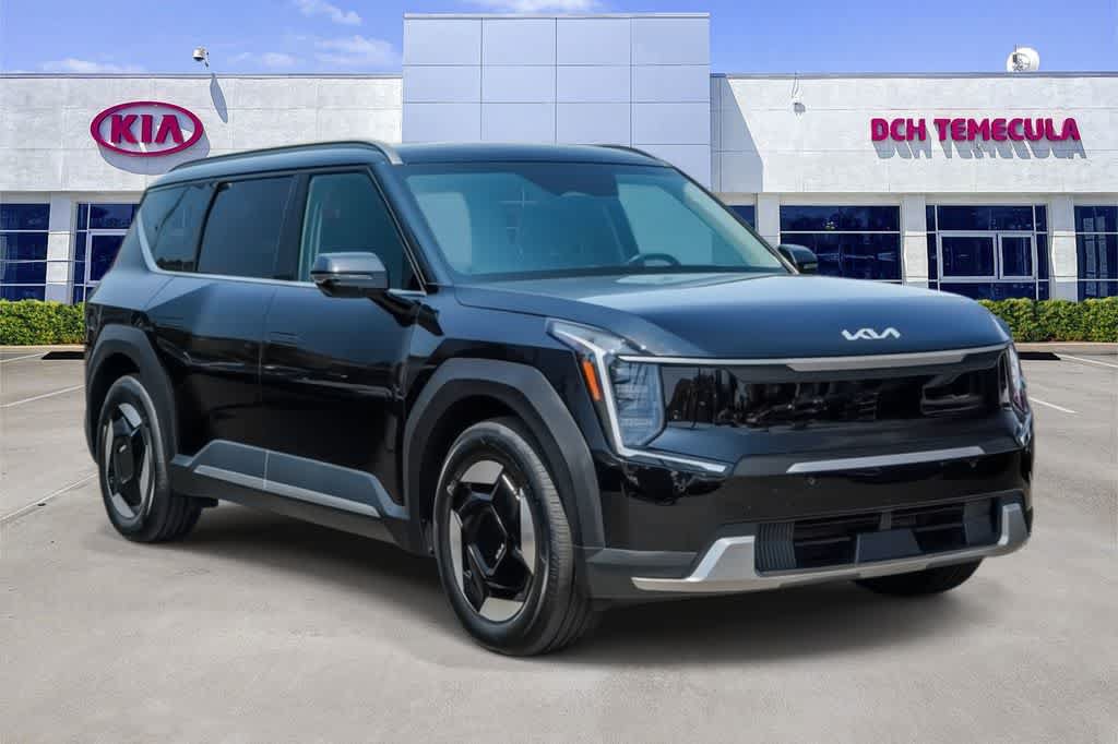 Certified 2024 Kia EV9 Wind AWD/4WD image 3