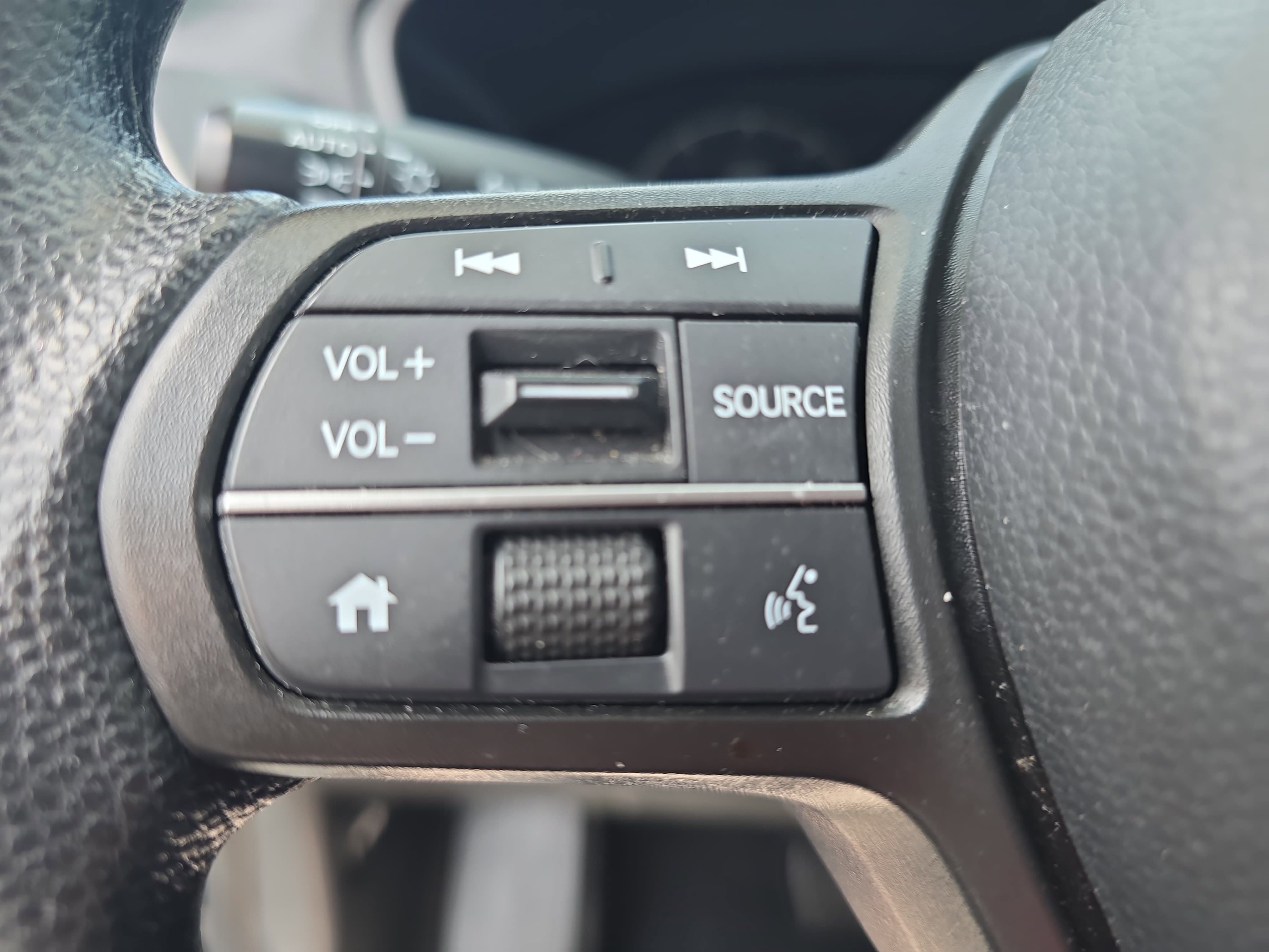 Used 2024 Honda HR-V LX image 16