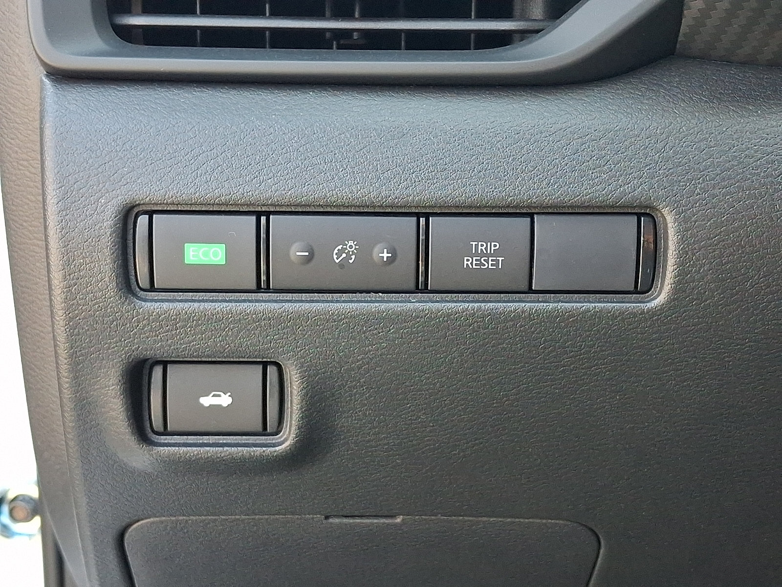 Certified 2025 Nissan Sentra S FWD image 24