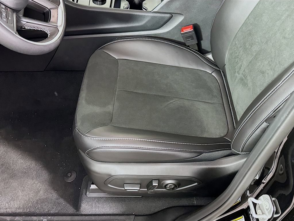 New 2025 Jeep Grand Cherokee L Altitude image 26