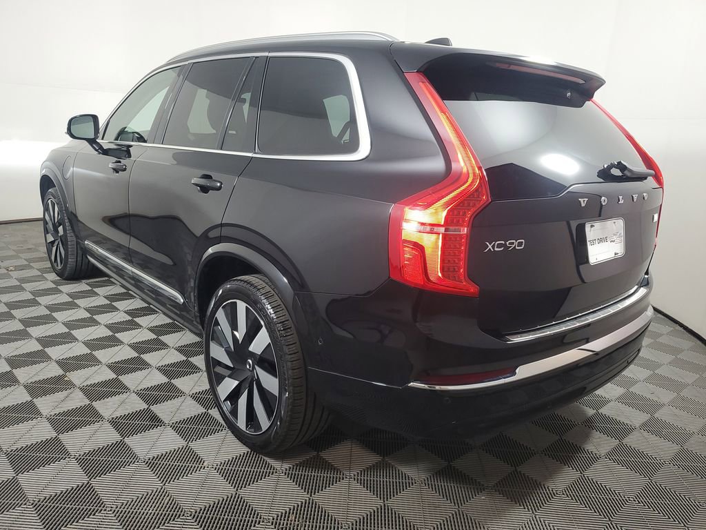 Certified 2024 Volvo XC90 T8 Plus w/ Protection Package image 7