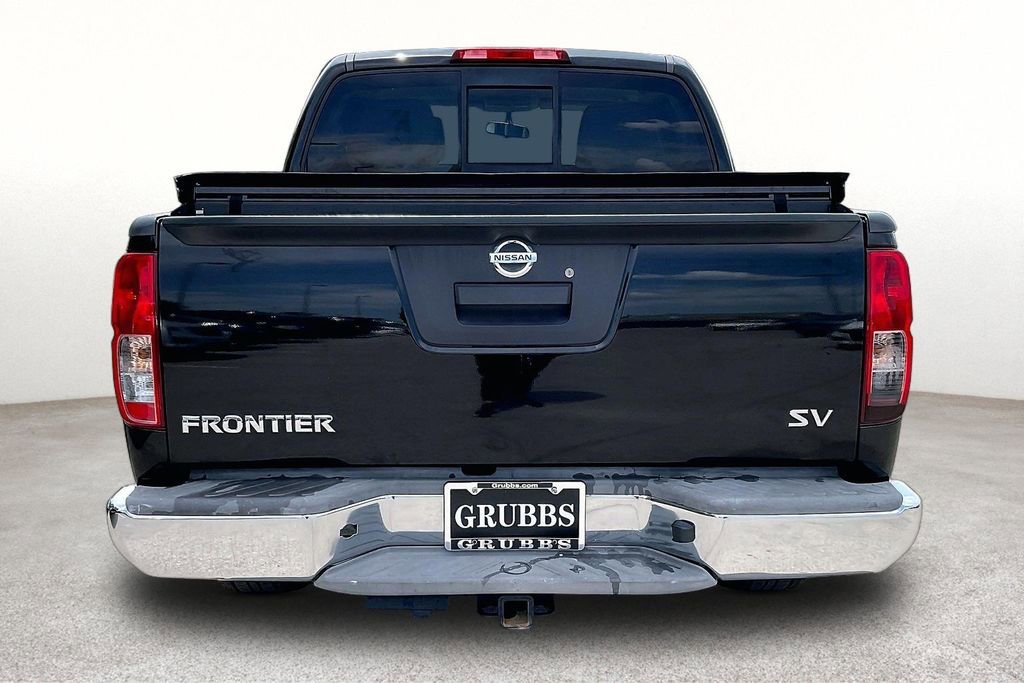 Used 2016 Nissan Frontier SV RWD image 6