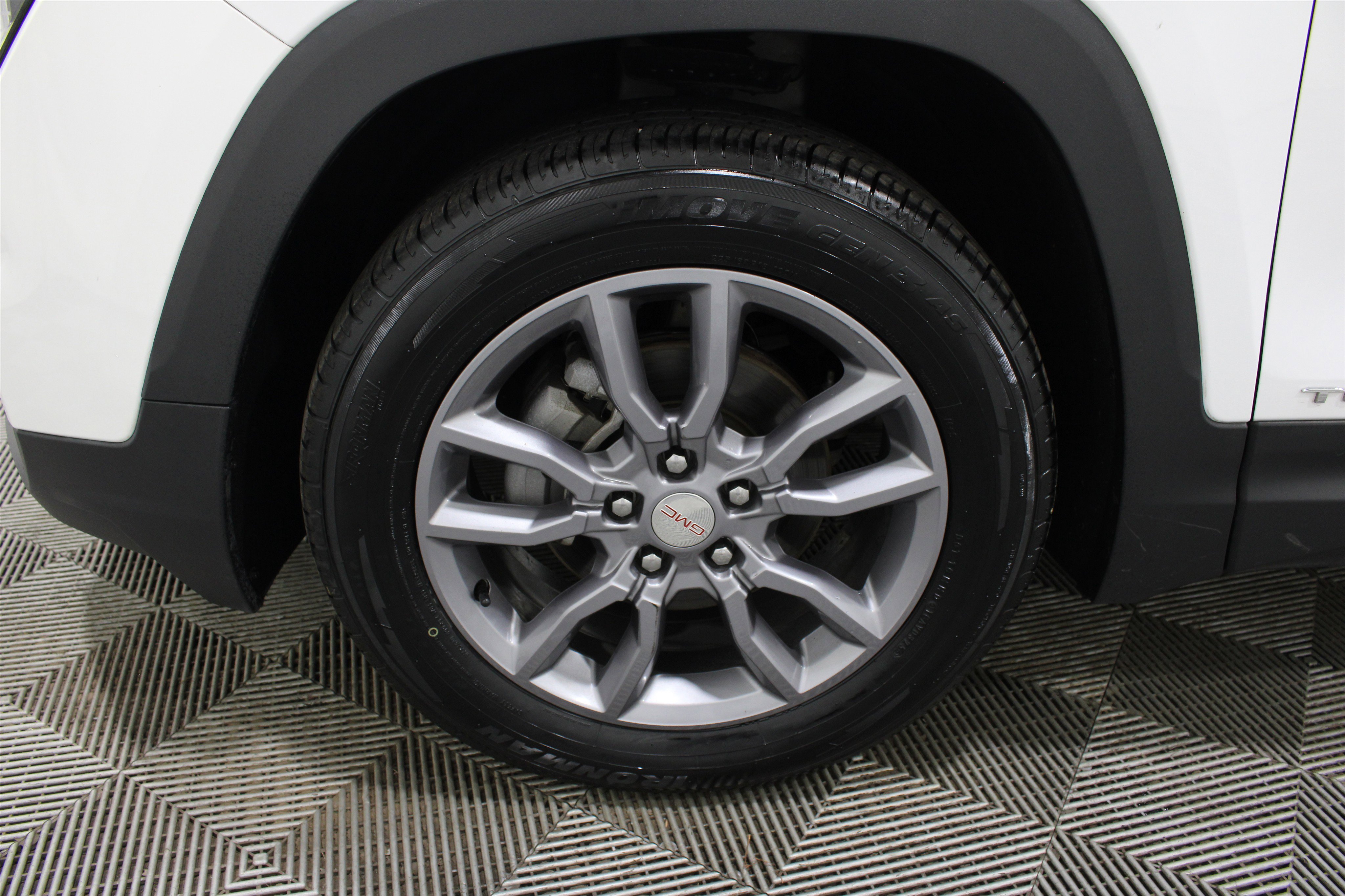 Used 2023 GMC Terrain SLT AWD/4WD image 37