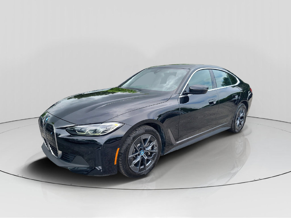 Used 2024 BMW i4 eDrive40 RWD image 3