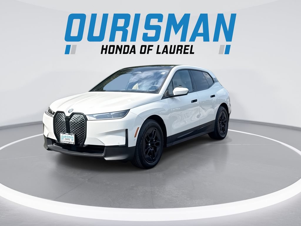 Used 2022 BMW X5 xDrive40i w/ Premium Package AWD/4WD image 4