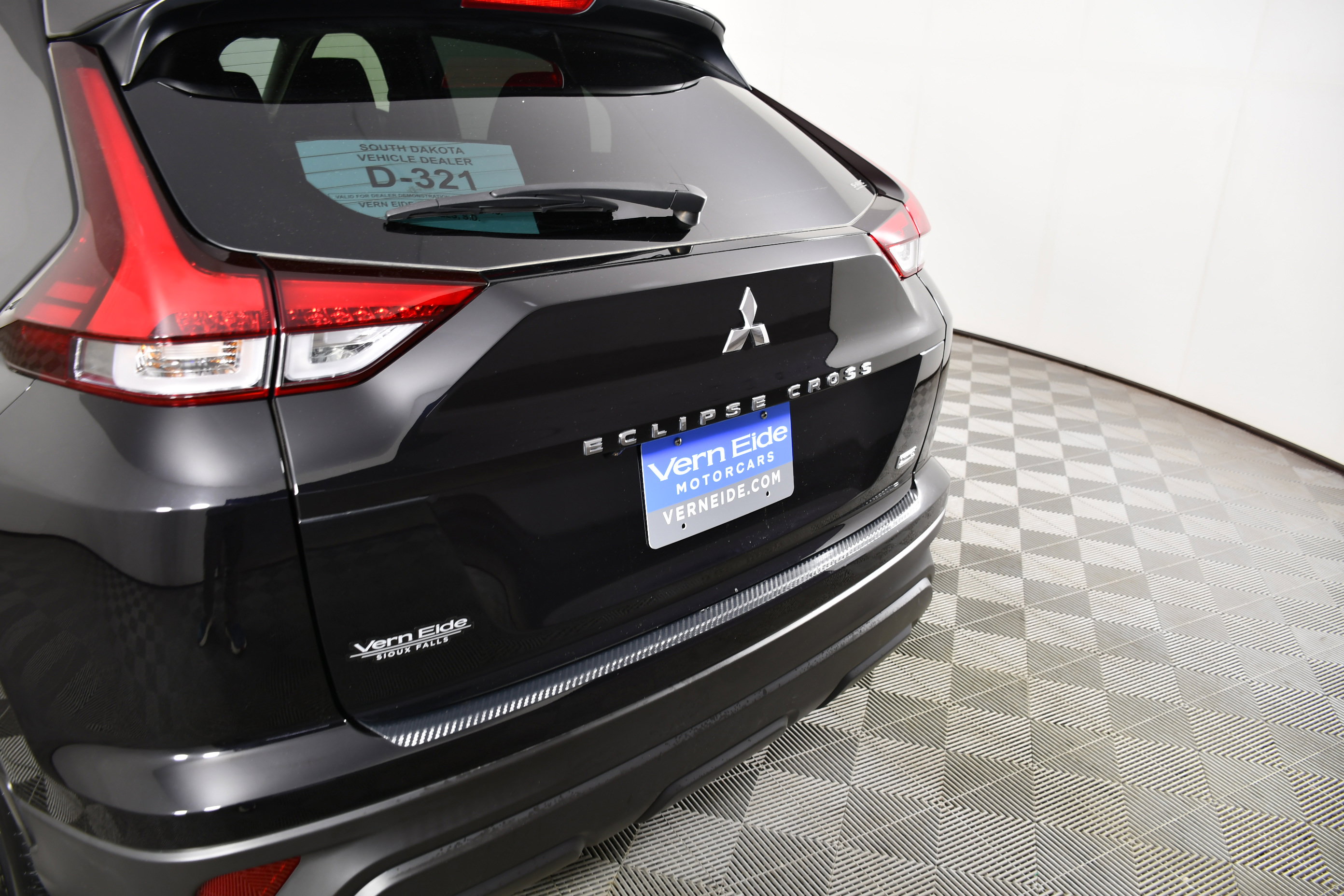 Used 2024 Mitsubishi Eclipse Cross LE AWD/4WD image 15