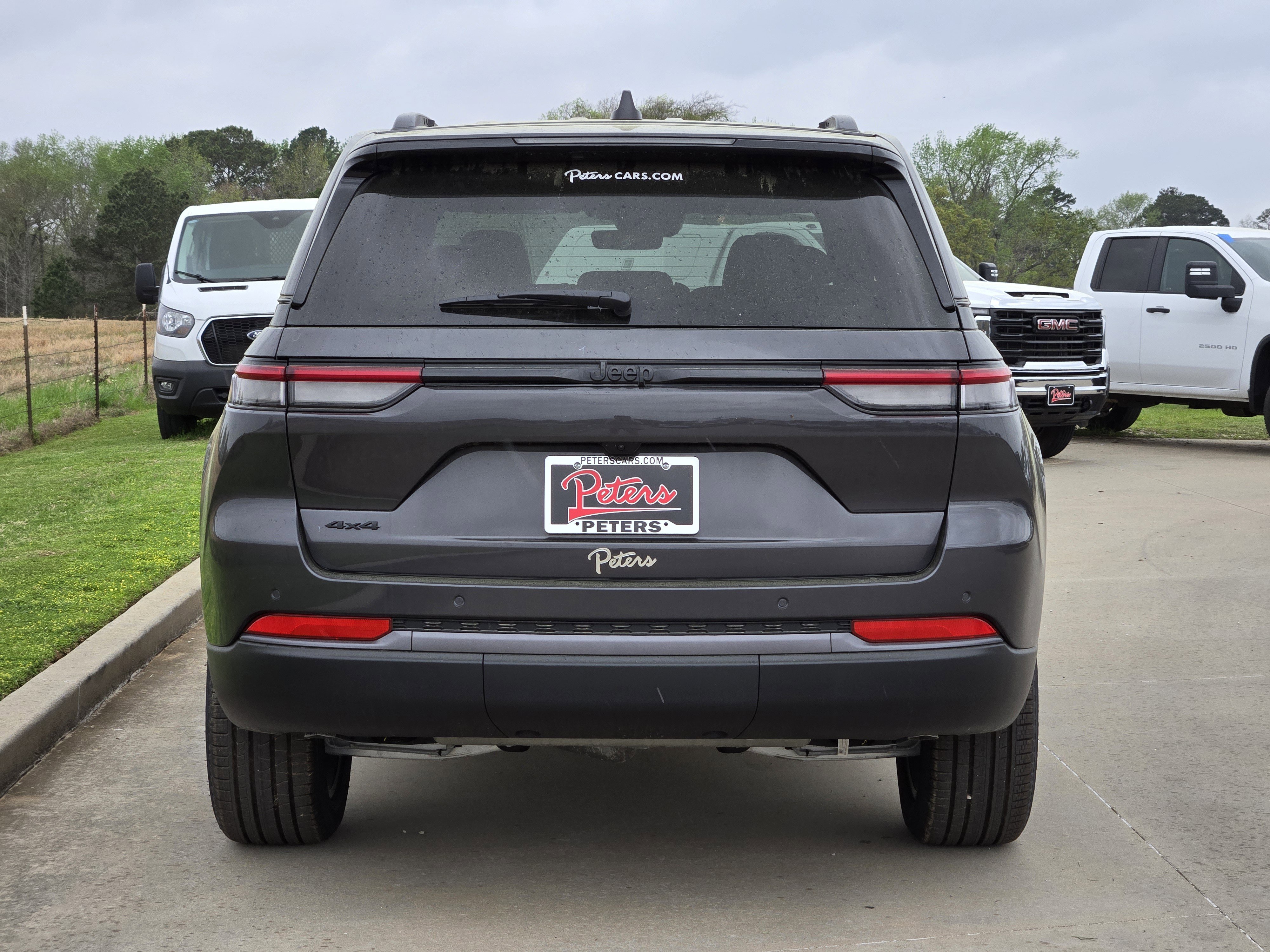 New 2026 Jeep Grand Cherokee Limited w/ Limited Altitude Package AWD/4WD image 4